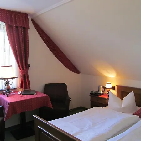 Landhaus Zur Aue 3*